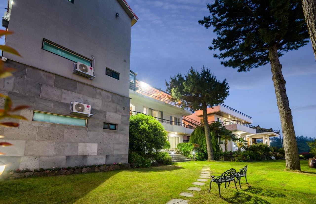 Harry And Sodam Pension Čedžu Exteriér fotografie