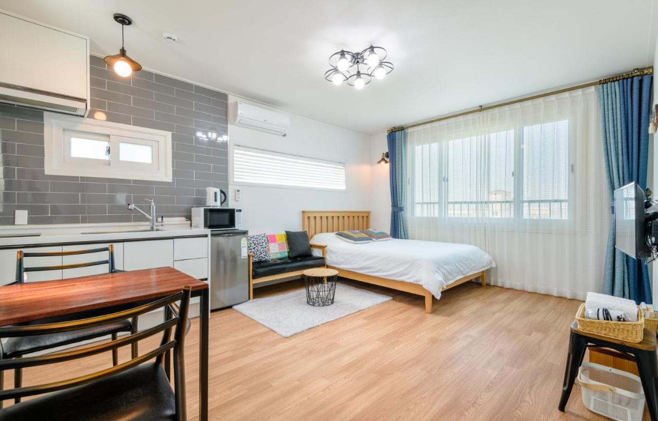 Harry And Sodam Pension Čedžu Exteriér fotografie